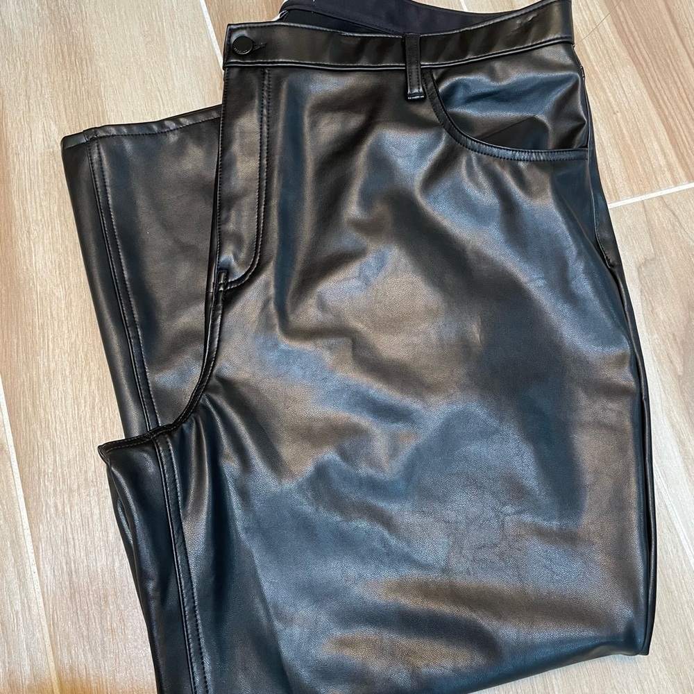 Abercrombie & Fitch curve love faux leather pants